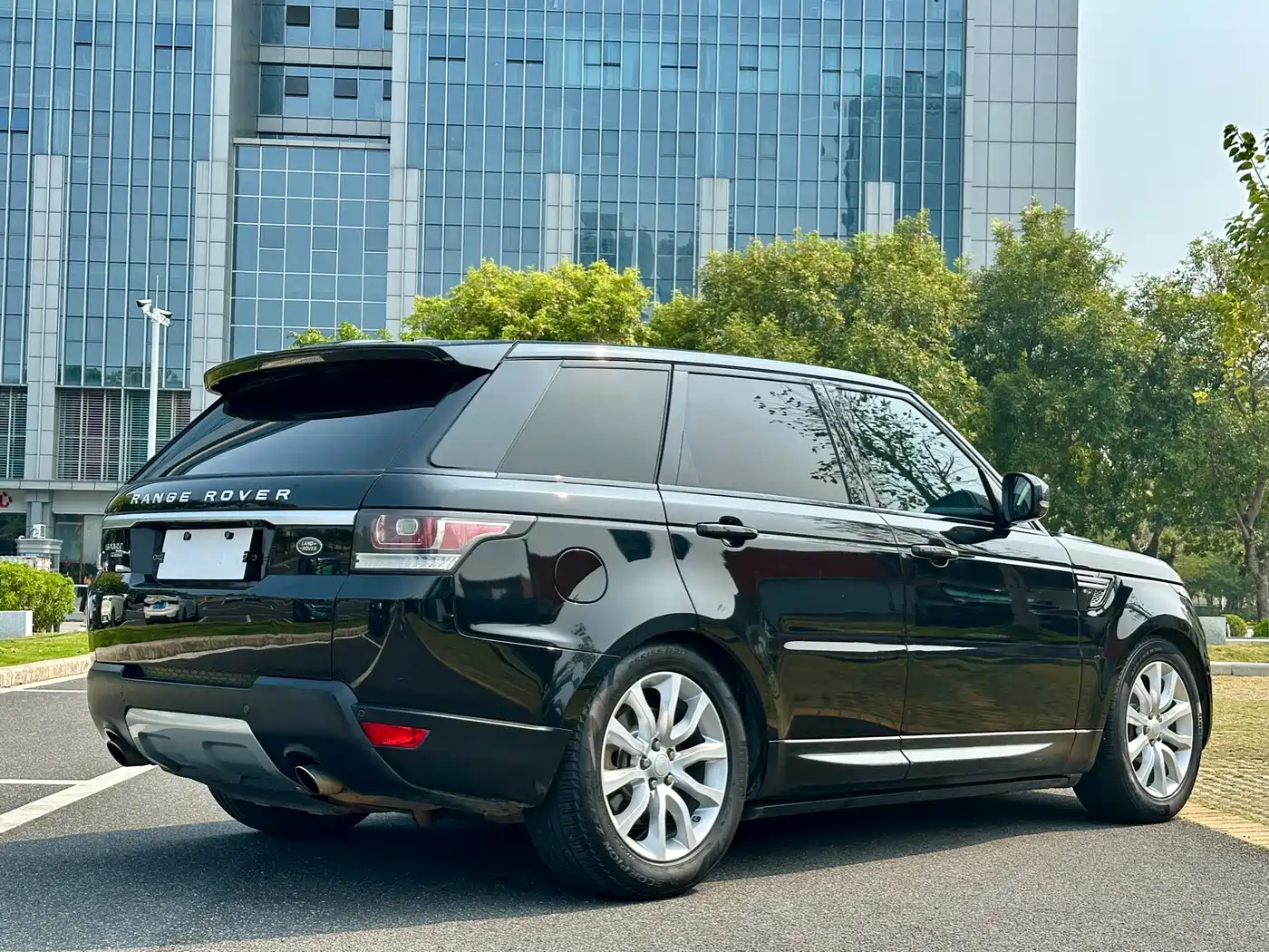 Land Rover Range Rover Sport 2015 3.0 SC V6 HSE фото 14