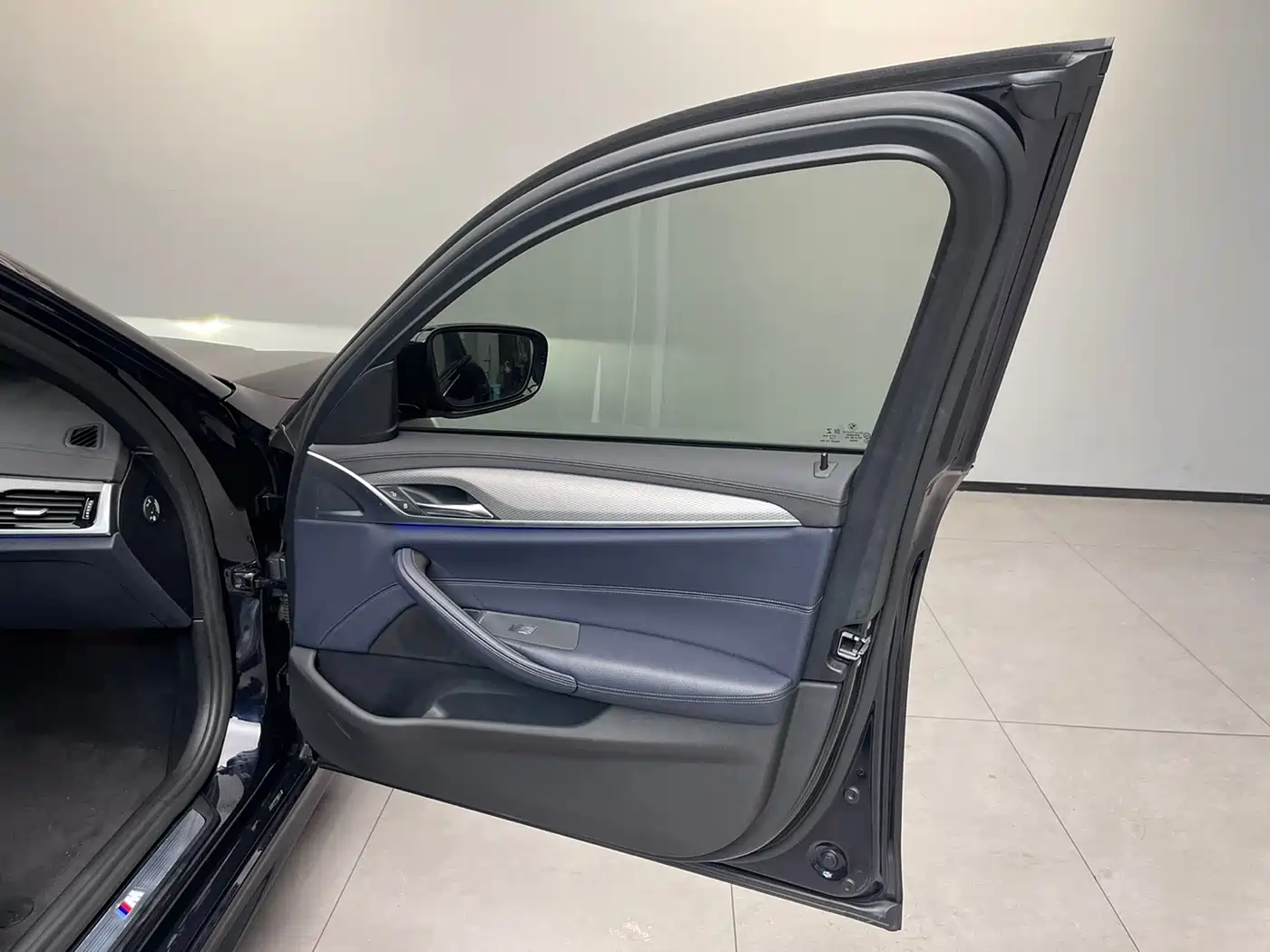 BMW 5 Series (Import) 2019 Facelift 525i M Sport Package фото 27