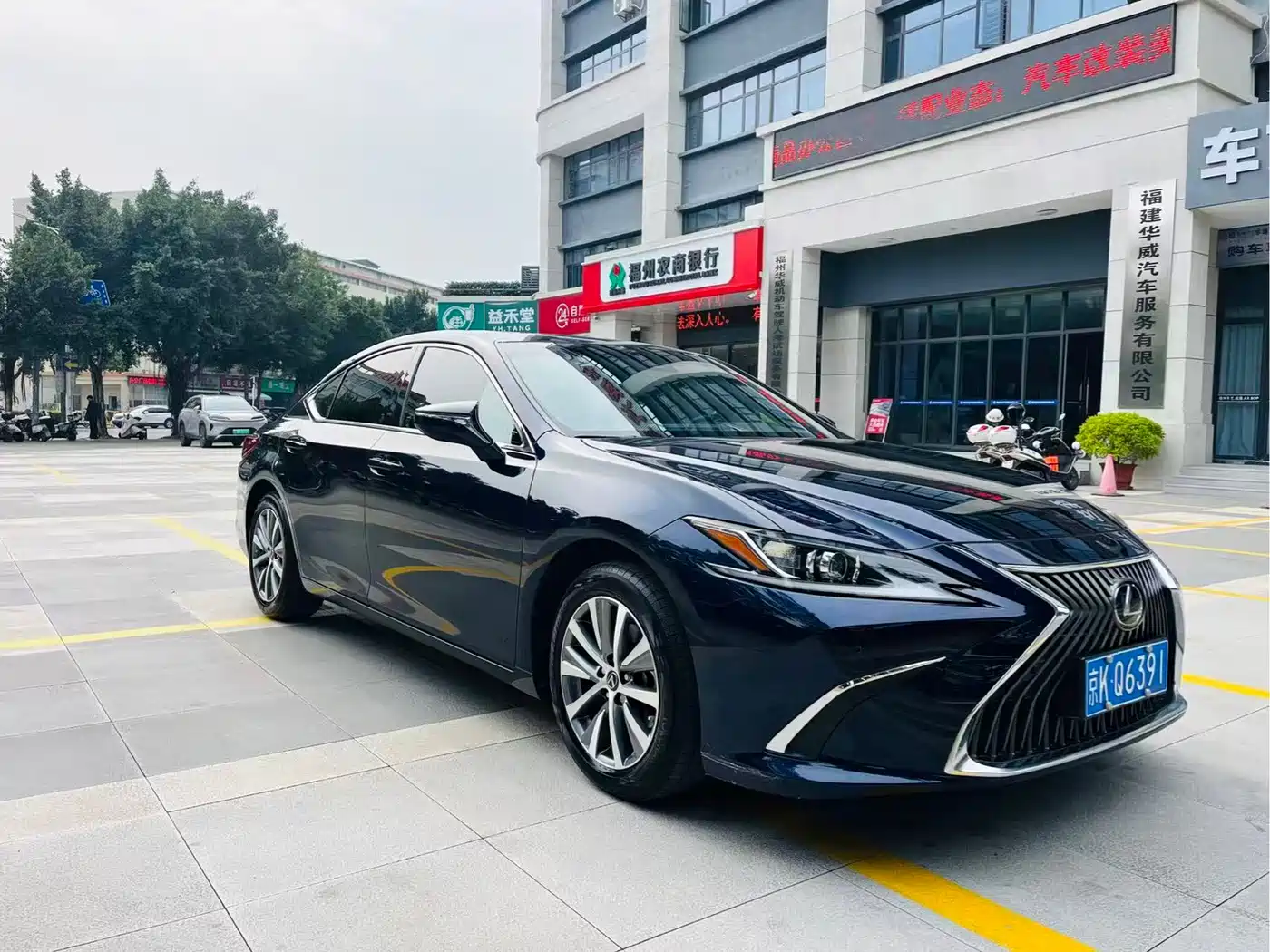Lexus ES 2020 200 Excellence фото 3