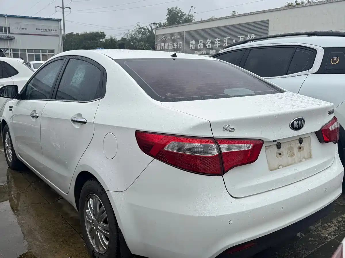 Photo 7 - Kia K2