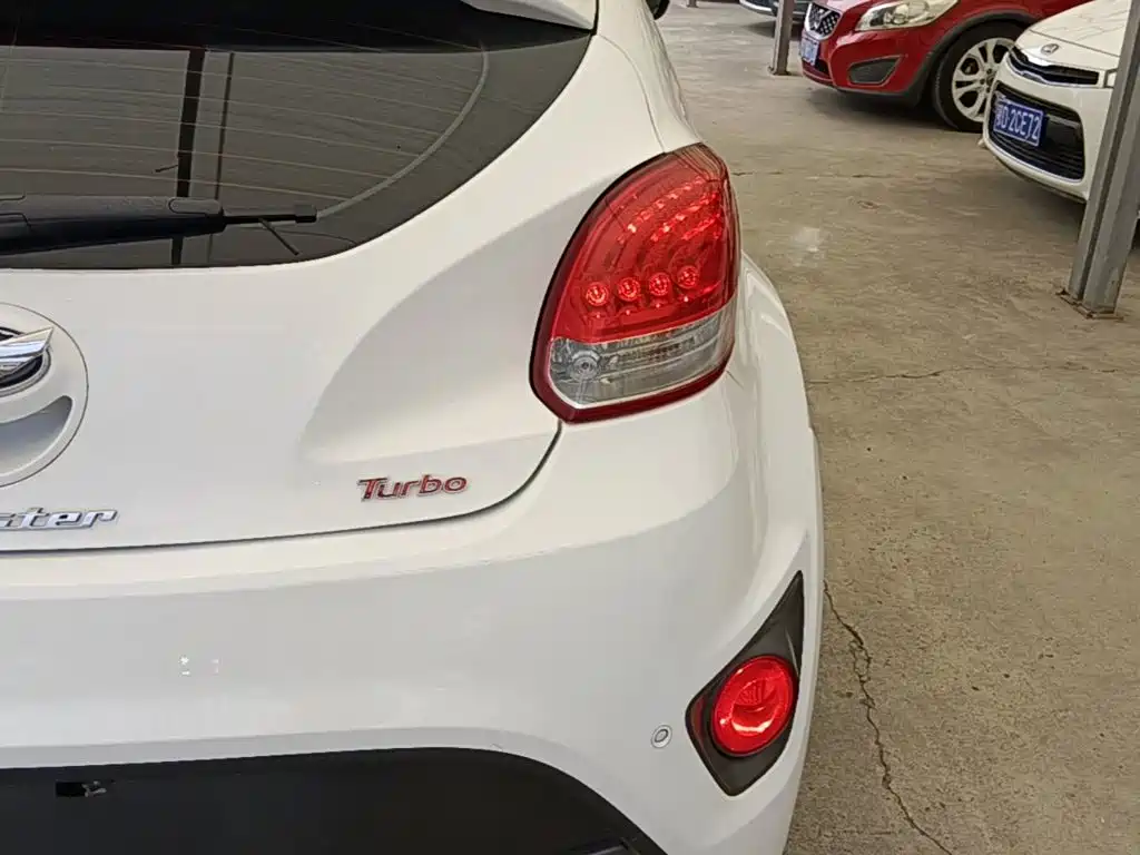 Hyundai Veloster 2015 2012 1.6T Automatic Premium