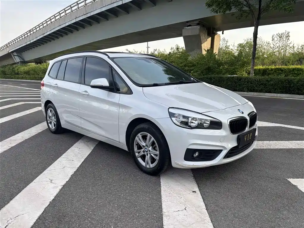 BMW 2 Series Gran Tourer 2015 218i Leading фото 3