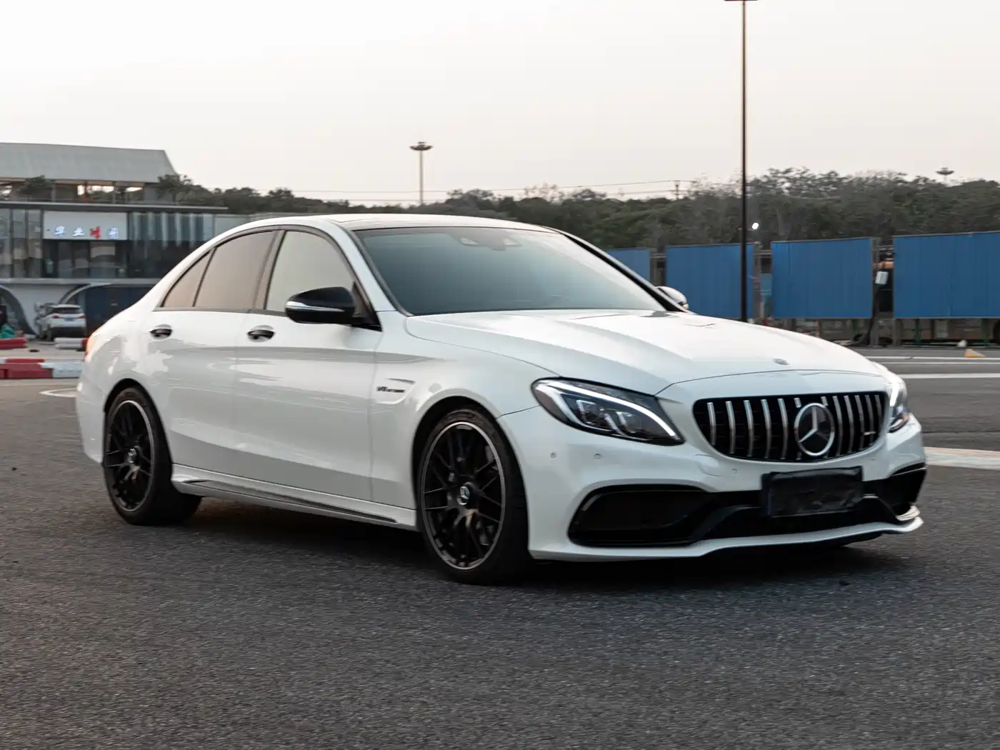 Mercedes-Benz C-Class AMG 2017 AMG C 63 фото 2