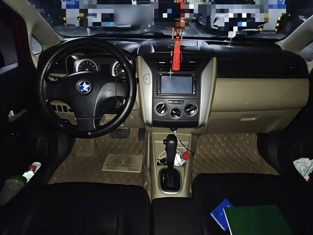 Venucia R50 2014 2013 1.6L Auto Fashion