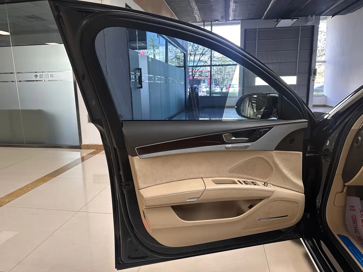 Audi A8 2012 A8L 45 TFSI quattro Luxury фото 7