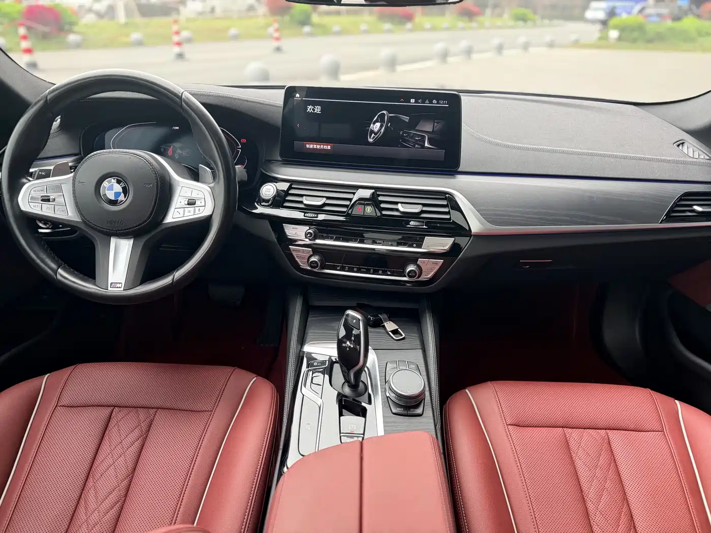 BMW 5 Series 2023 530Li Leading M Sport Package фото 15