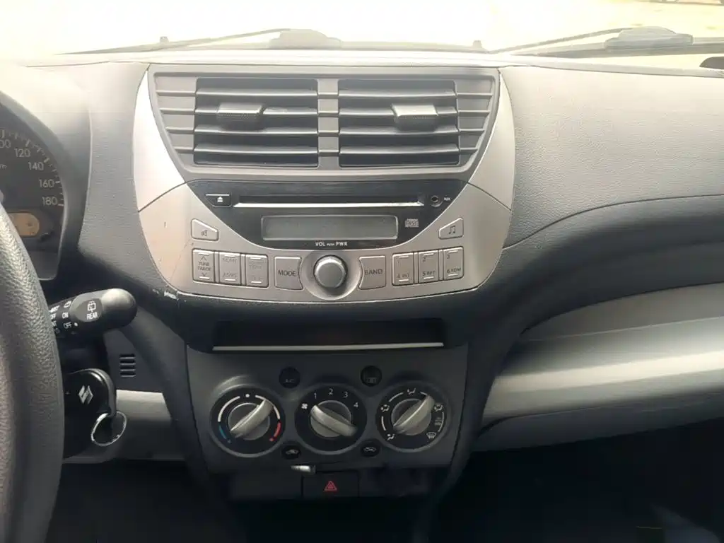 Suzuki Alto 2015 2013 1.0L Automatic Deluxe