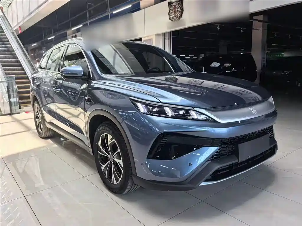 BYD Song Pro New Energy 2025 2nd Generation Smart Drive Edition DM-i 115KM Surpassing Type фото 4