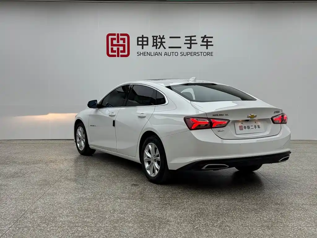 Фото 4 - Chevrolet Malibu XL