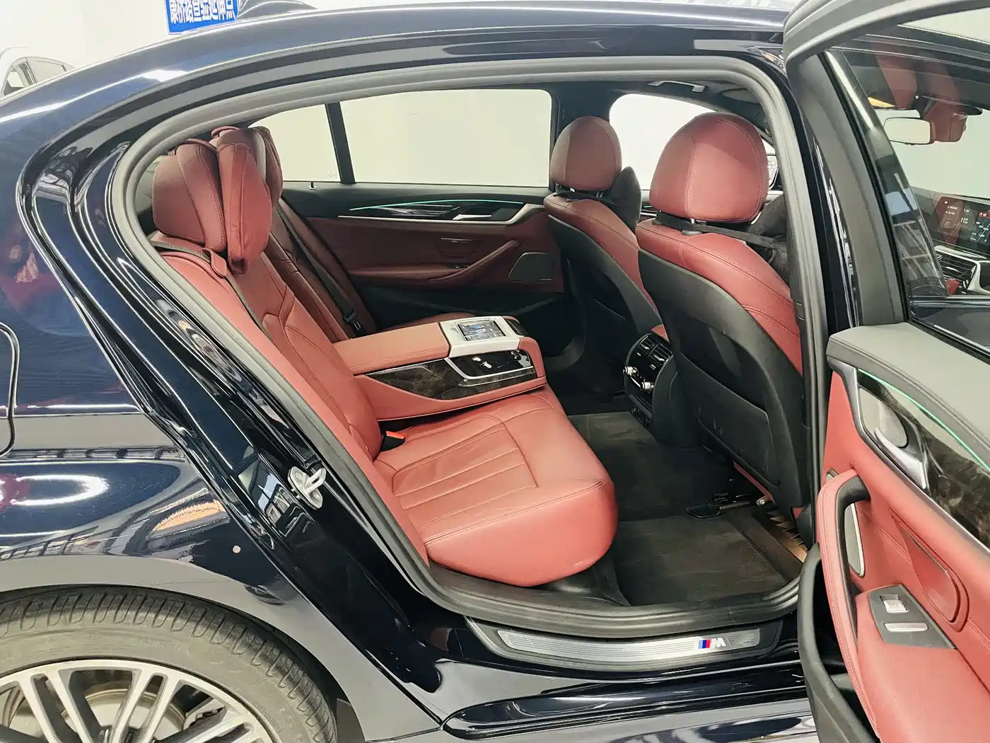BMW 5 Series 2018 Facelift 530Li Exclusive M Sport Package фото 14