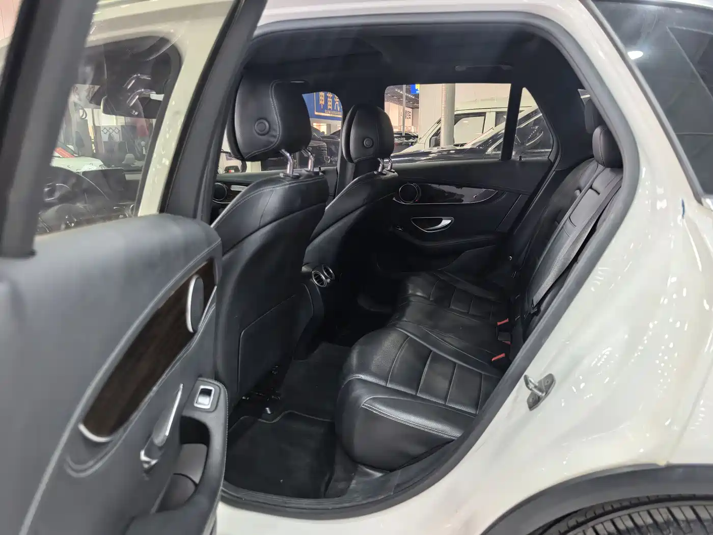 Mercedes-Benz GLC 2017 GLC 260 4MATIC Dynamic фото 11
