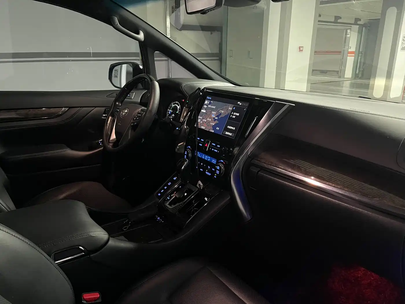 Toyota Alphard 2020 Hybrid 2.5L Premium Edition фото 22