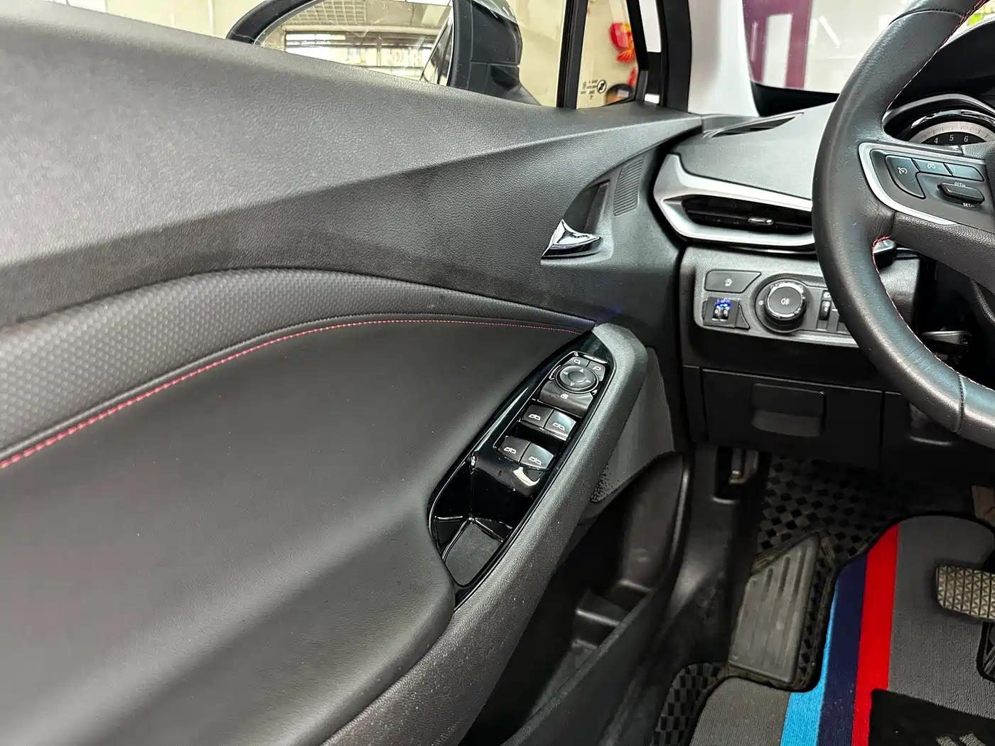 Chevrolet Volando 2023 2020 Mild Hybrid Redline 530T Automatic Prestige Edition (5+2 seater)