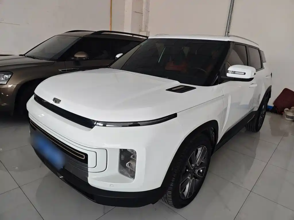 Фото 1 - Geely ICON