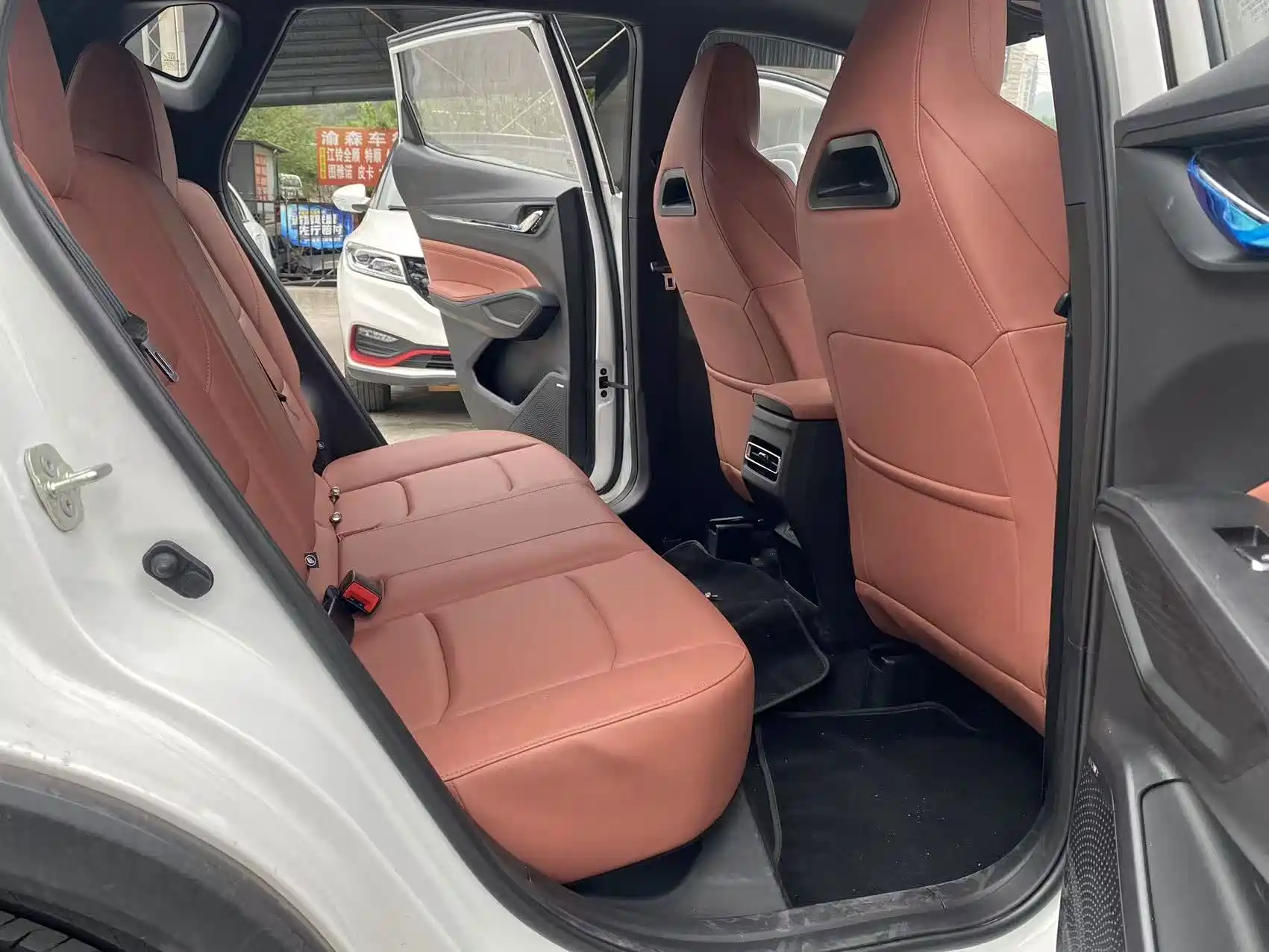 Photo 14 - Changan X5 PLUS