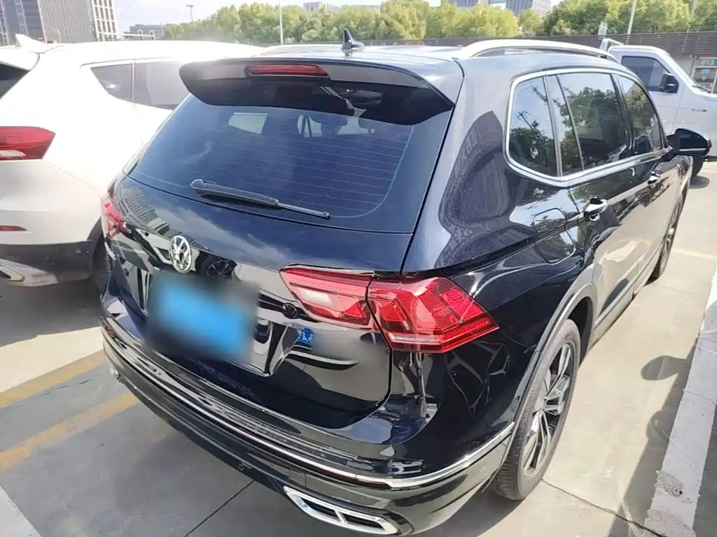 Volkswagen Tiguan L 2025 2024 Outstanding 330TSI Auto 2WD R-Line Dragon Glory Edition