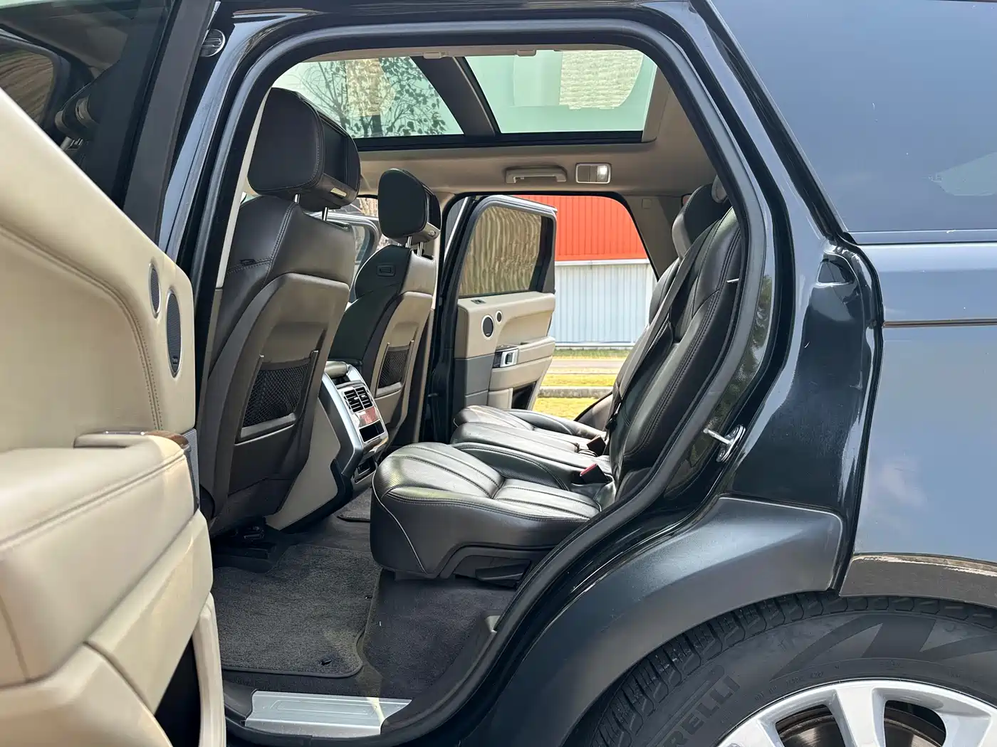 Land Rover Range Rover Sport 2015 3.0 SC V6 HSE фото 11