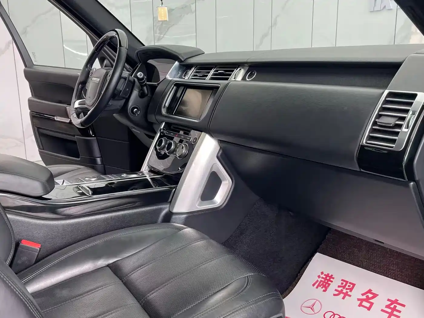 Land Rover Range Rover 2013 NA 5.0 V8 Vogue SE фото 16
