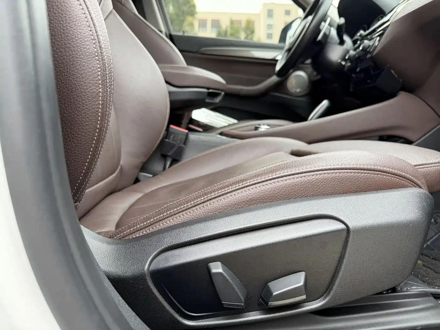 BMW X1 2019 xDrive20Li Premium Model фото 12