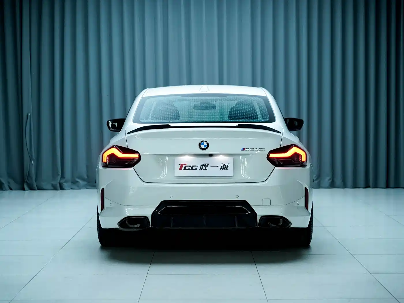 BMW M240I
