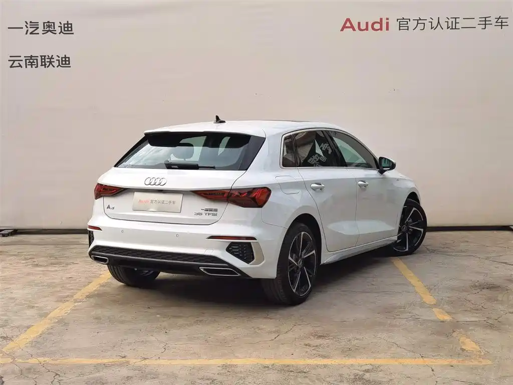 Audi A3 2023 Sportback 35 TFSI Fashion Sport фото 4