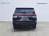 Фото 2 - Lincoln Navigator