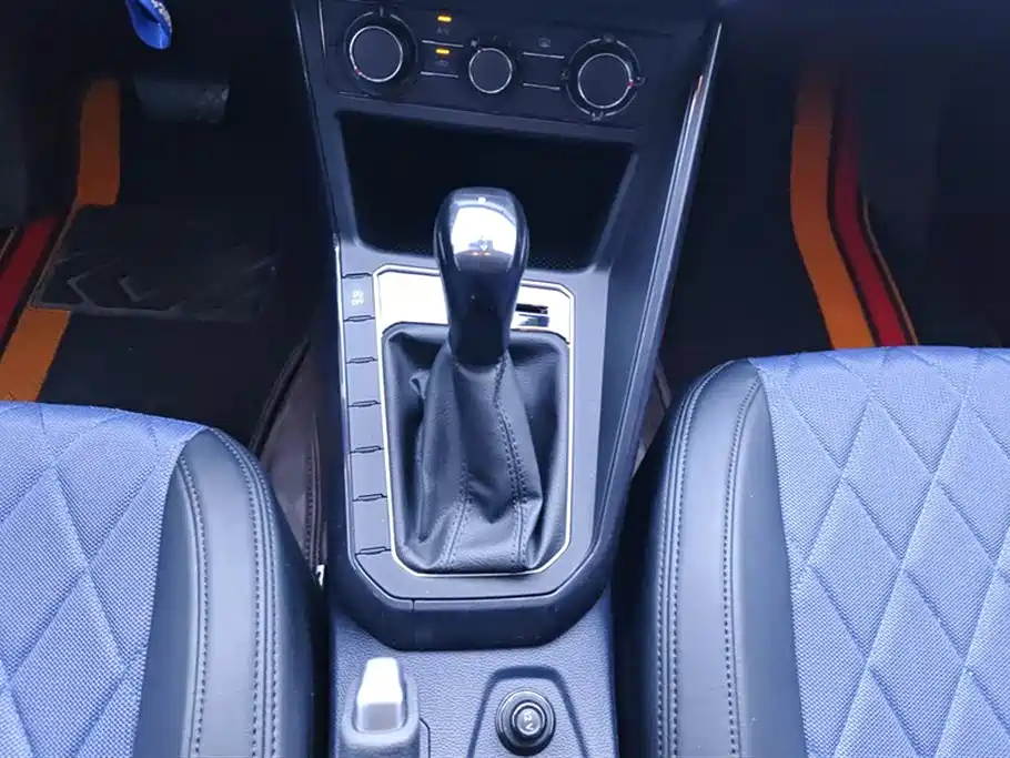 Volkswagen Lavida 2023 New Sharp 1.5L Auto Premium Edition фото 16