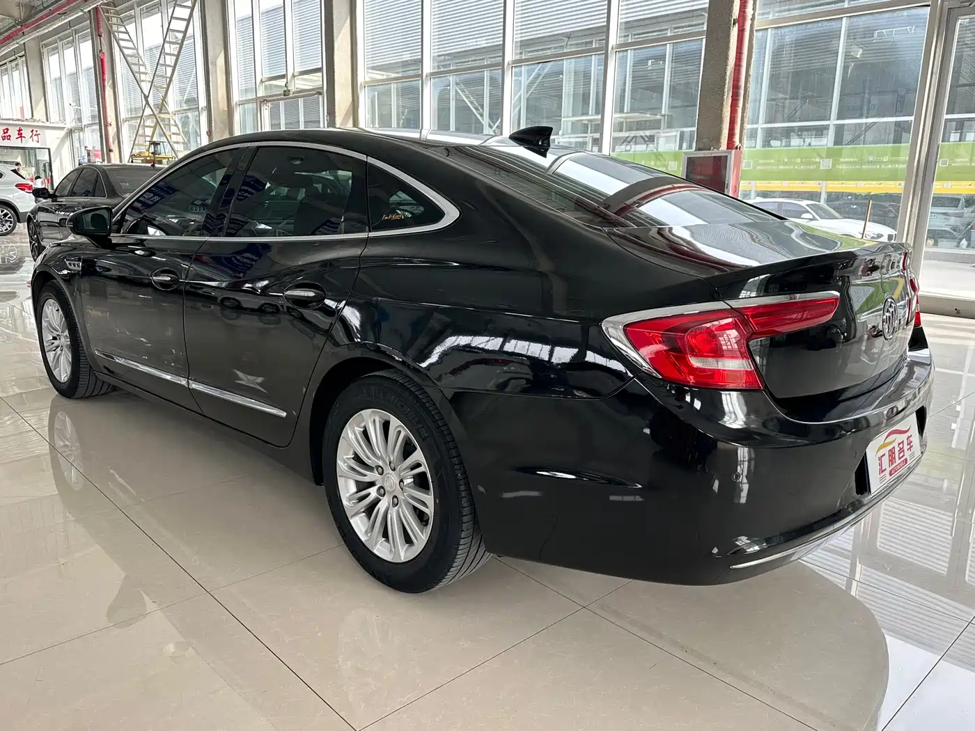 Buick LaCrosse 2018 Model 20T Elite Edition фото 9