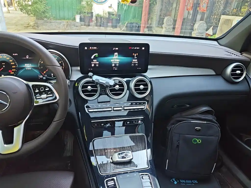Mercedes-Benz GLC 2021 GLC 260 L 4MATIC Sporty фото 13