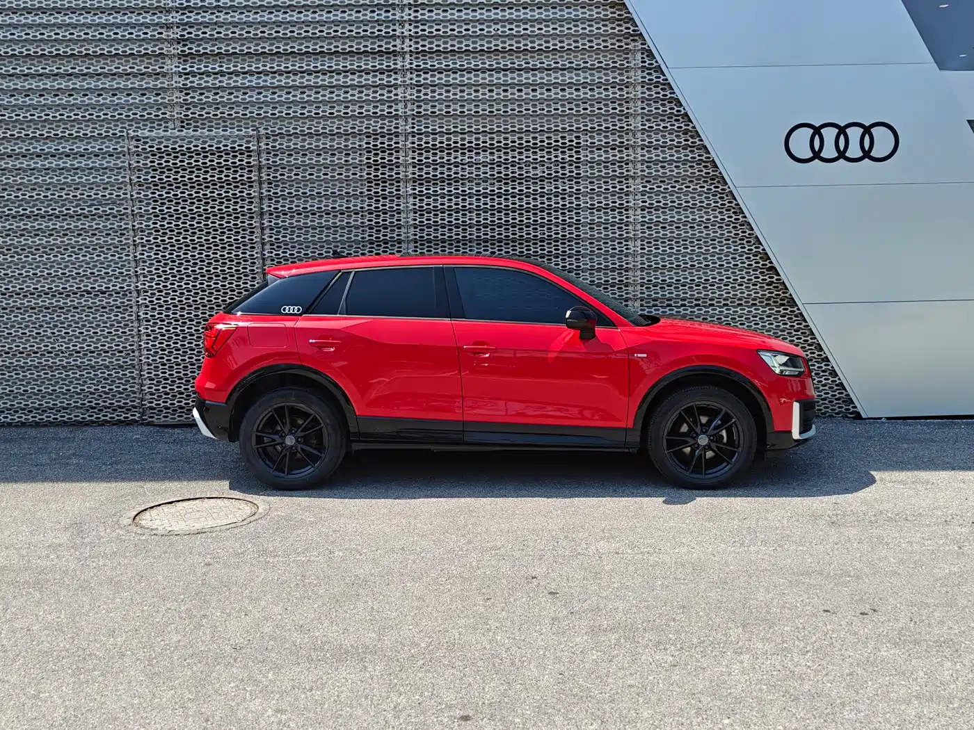 Audi Q2L 2018 35 TFSI Fashion Dynamic China VI фото 3