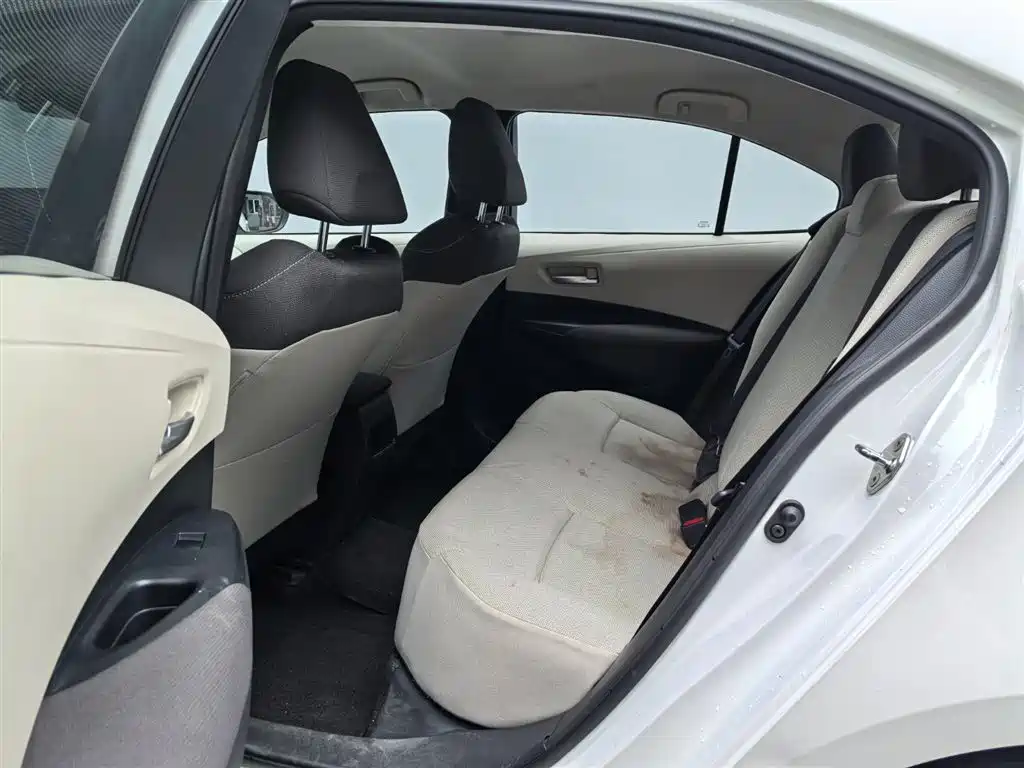 Toyota Corolla 2019 1.2T S-CVT GL Pioneer Edition фото 14