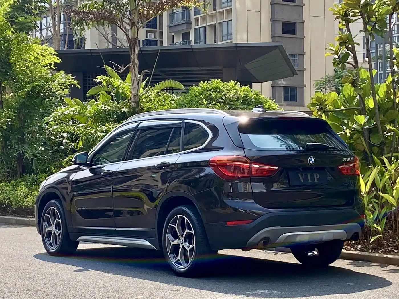 BMW X1 2018 xDrive20Li Luxury Model фото 7