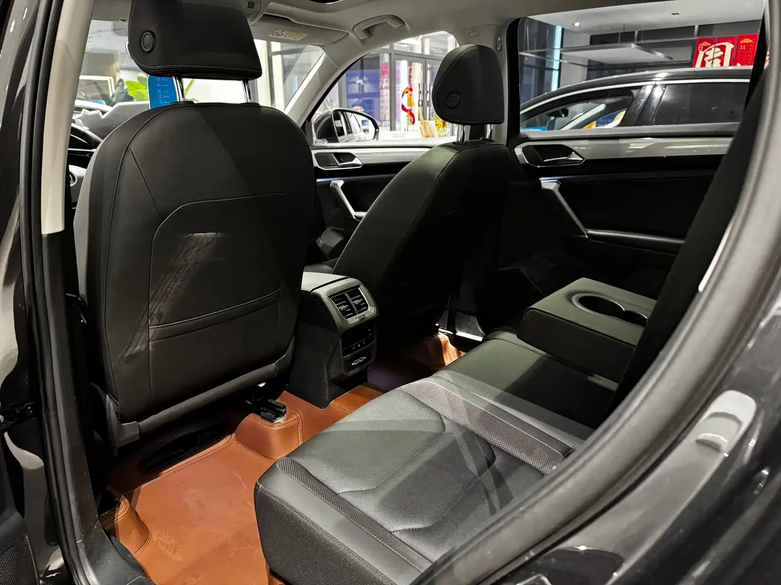 صورة 12 - Volkswagen Tayron