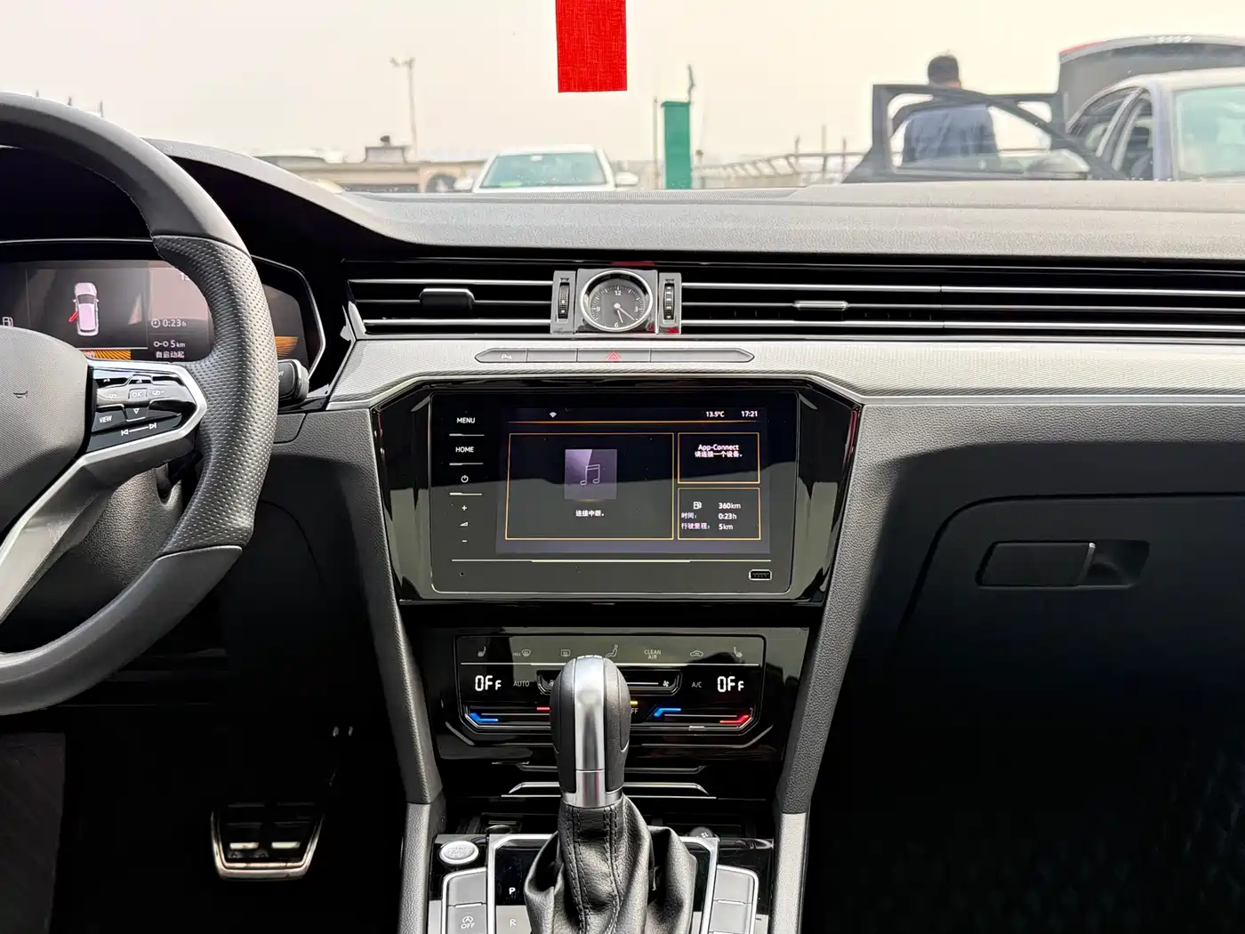 Volkswagen Magotan 2023 Model 2 Million Commemorative Edition 330TSI DSG Luxury фото 10