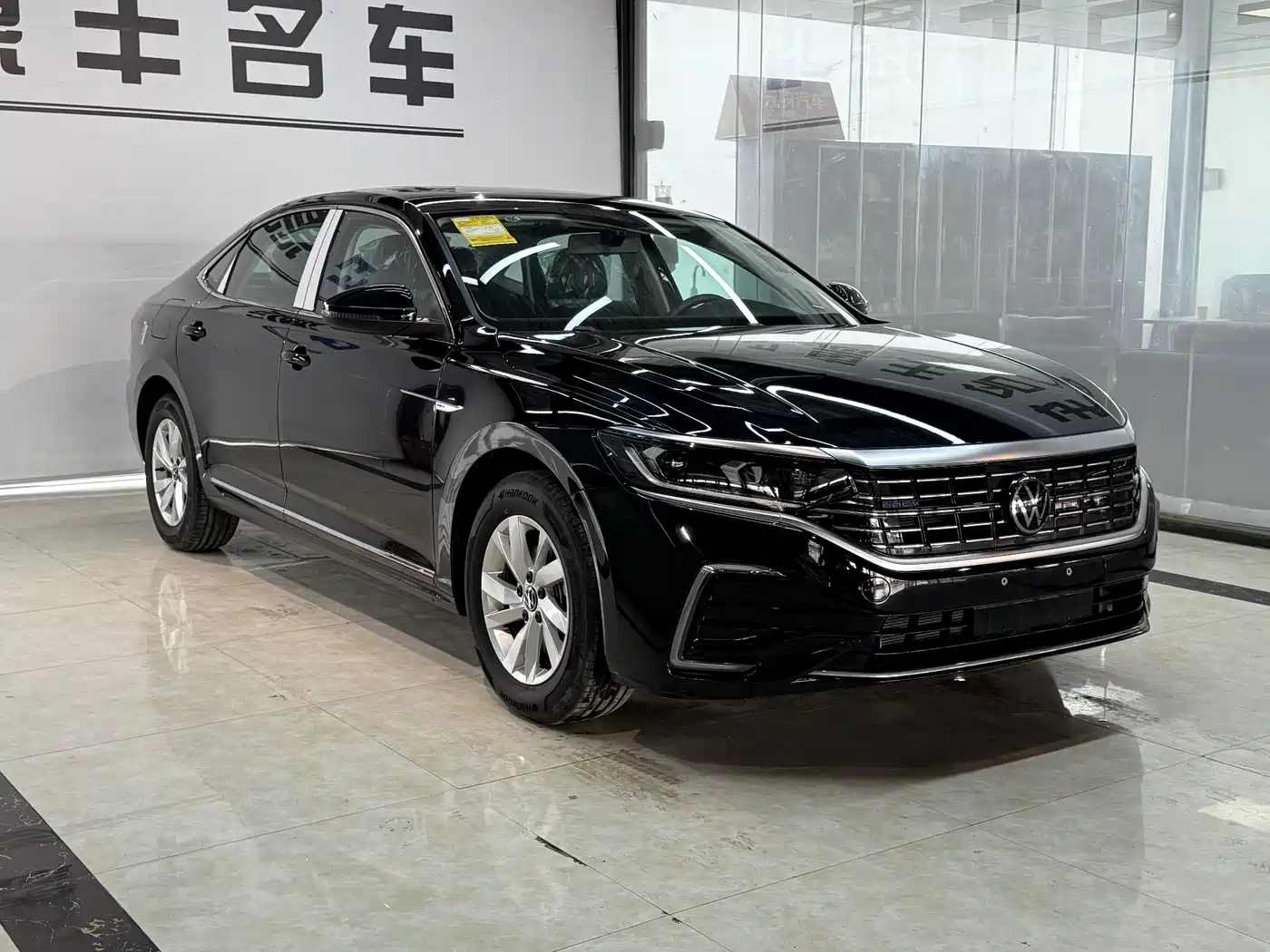 VOLKSWAGEN PASSAT NEW ENERGY