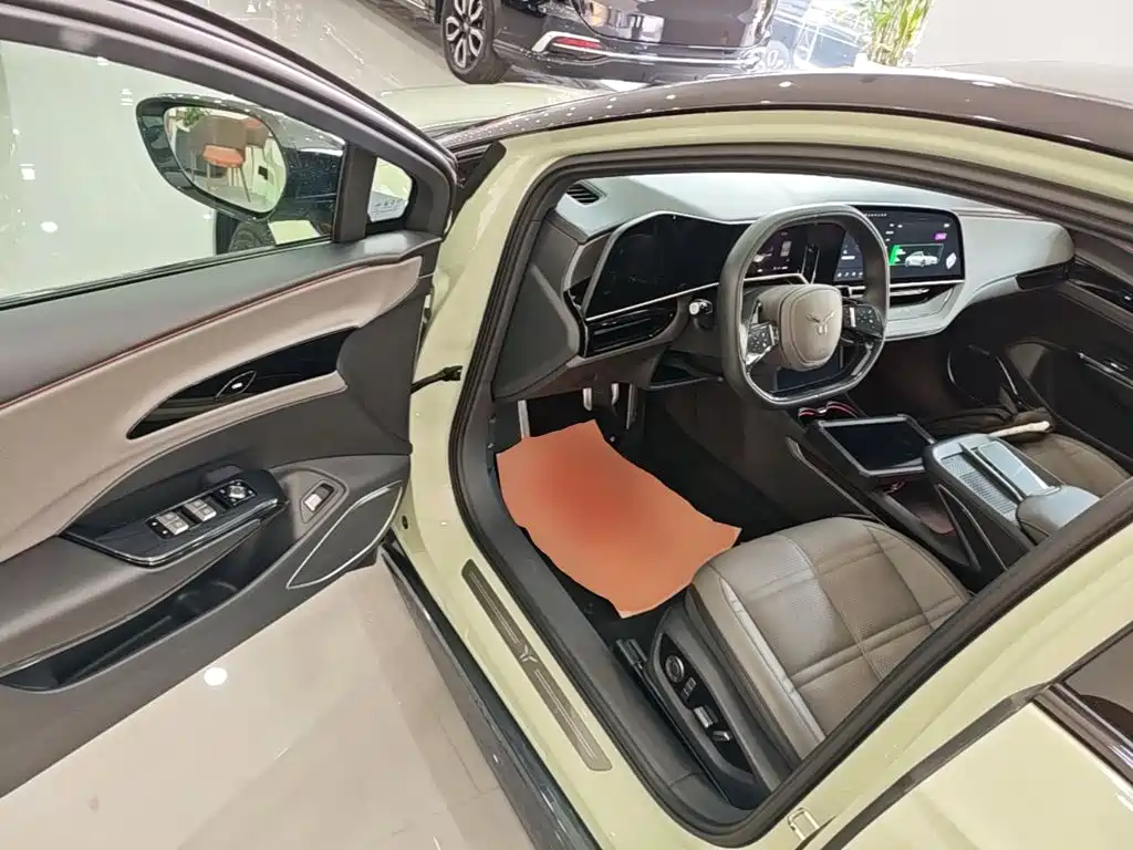 Hongqi EH7 2024 2024 690 Pro