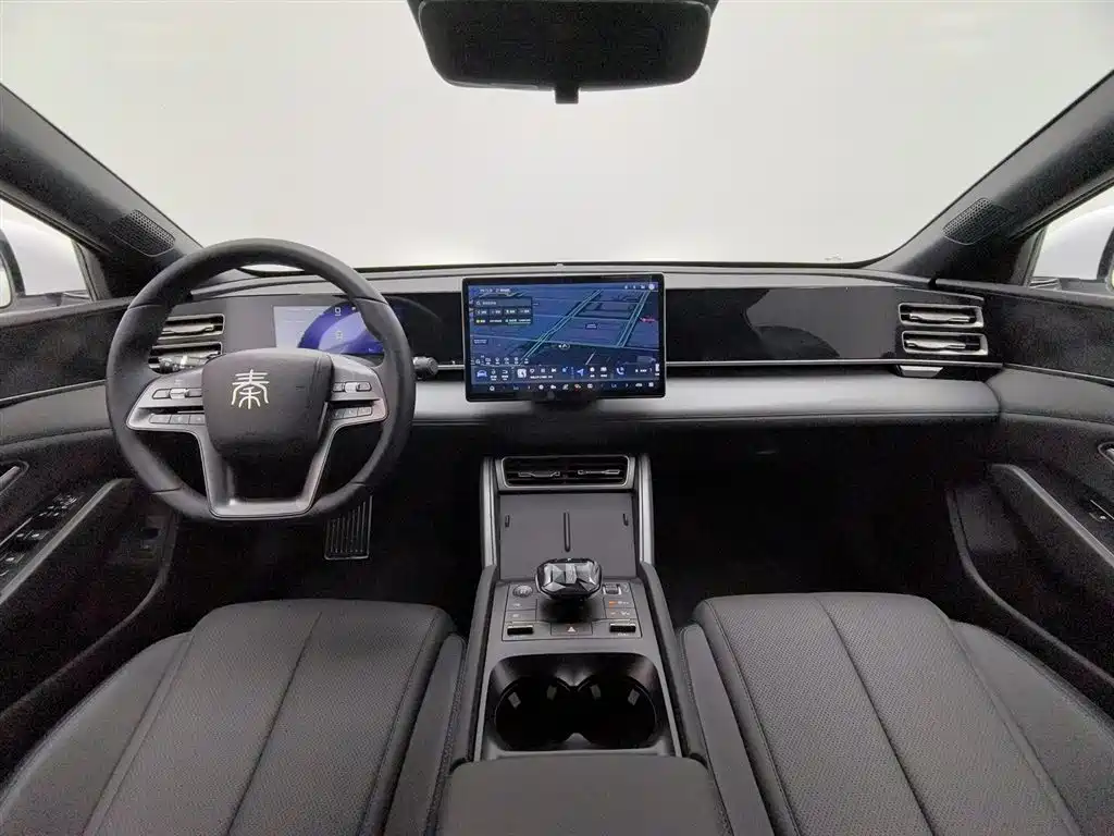BYD Qin L 2025 DM-i Smart Drive Edition 80KM Leading фото 5