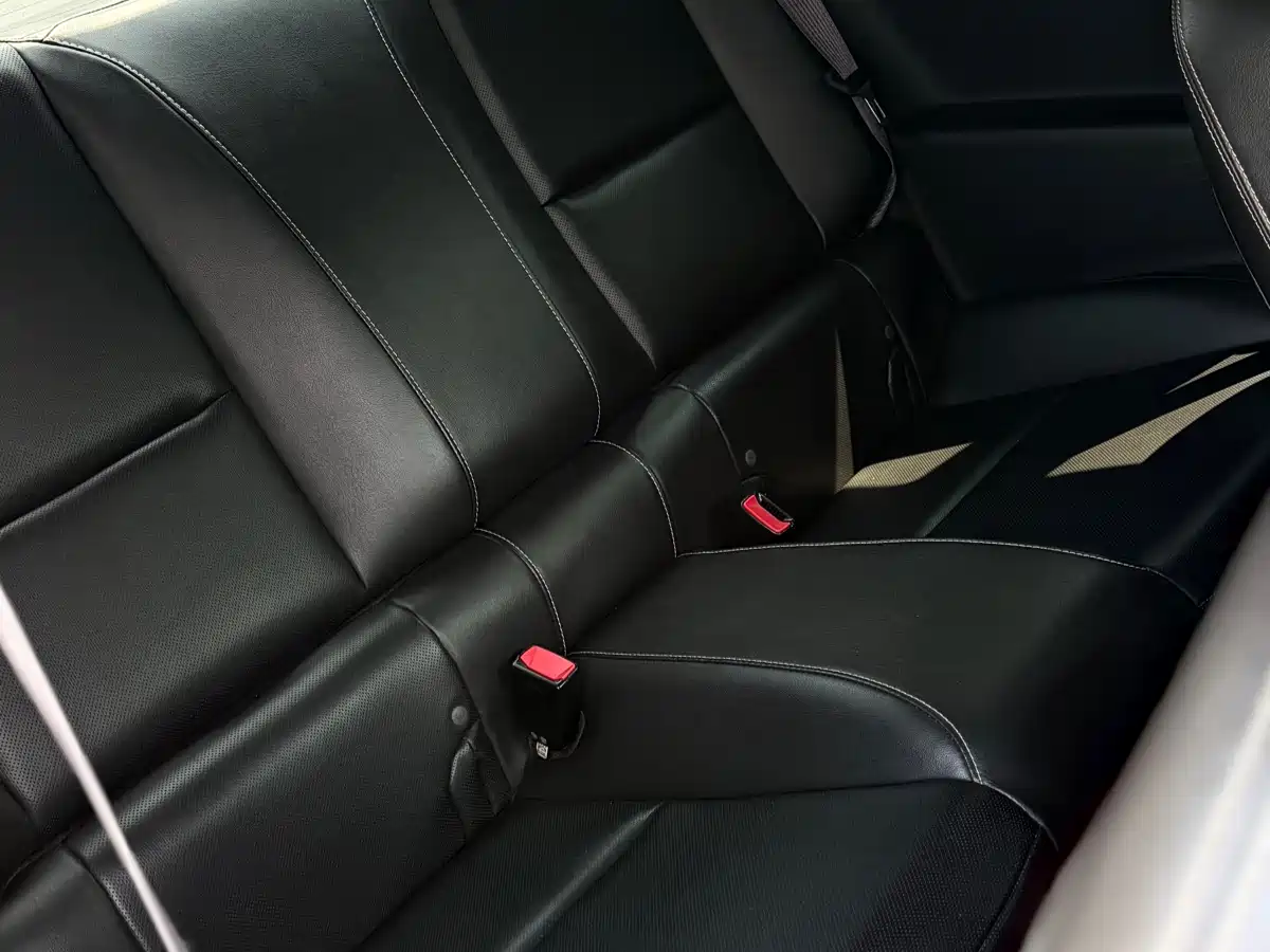 Chevrolet Camaro 2015 3.6L RS Limited Edition фото 6