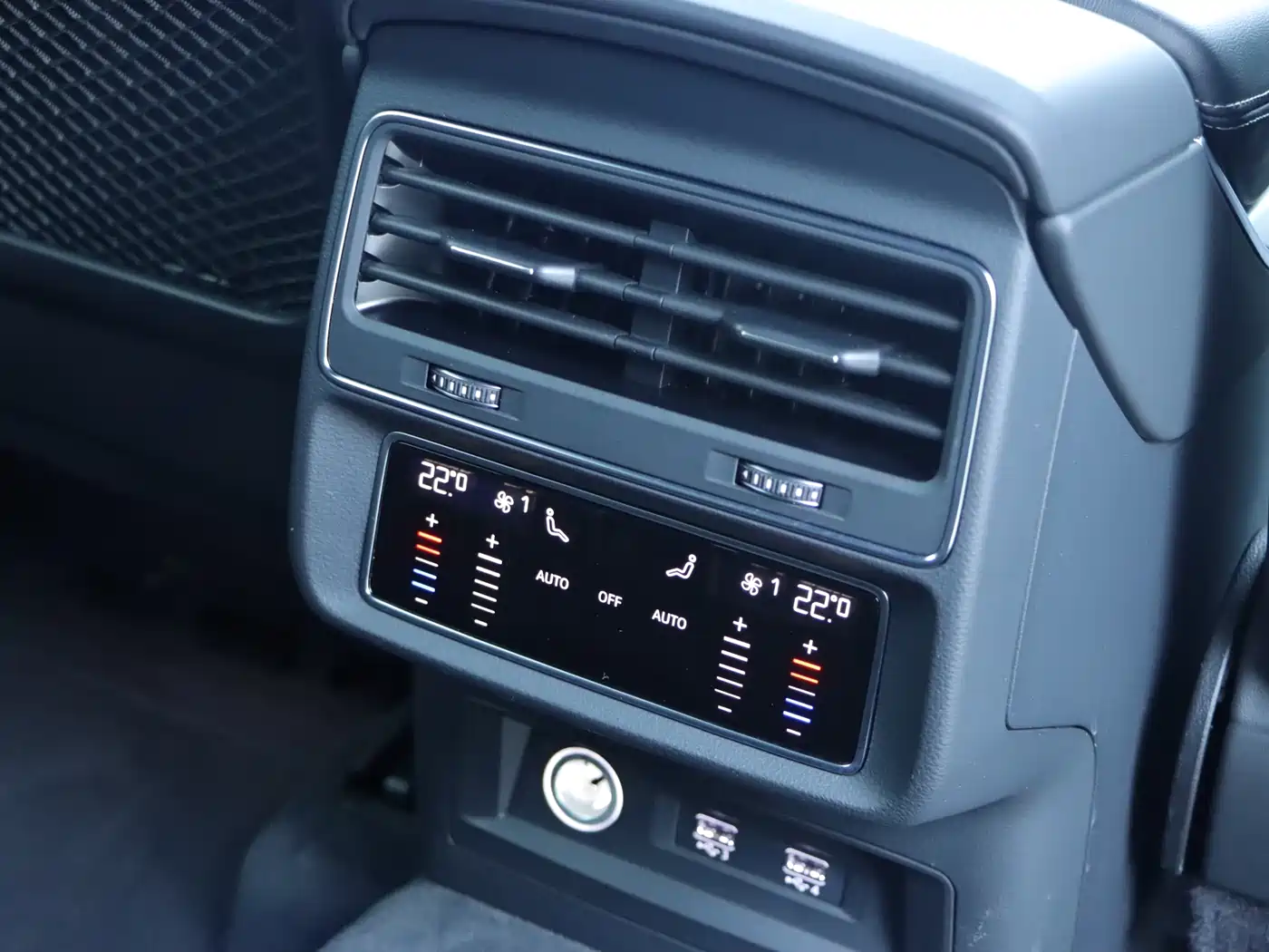 Audi Q8 2019 Model 55 TFSI Premium Dynamic фото 14