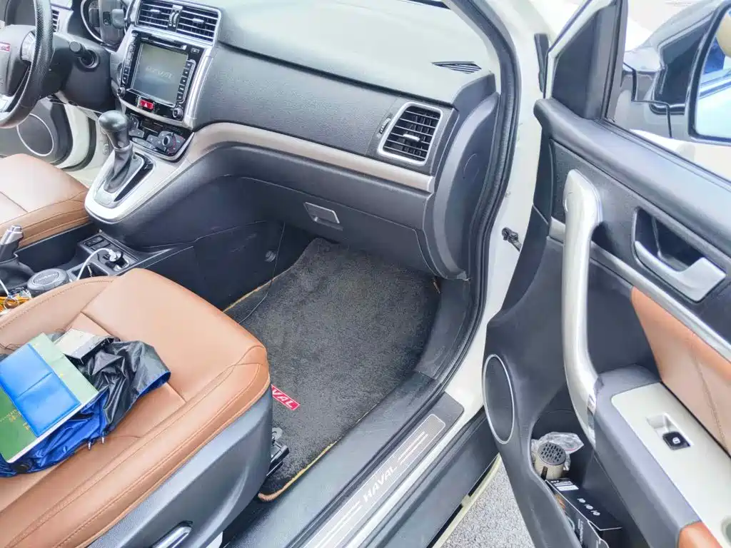 Photo 12 - Haval H6