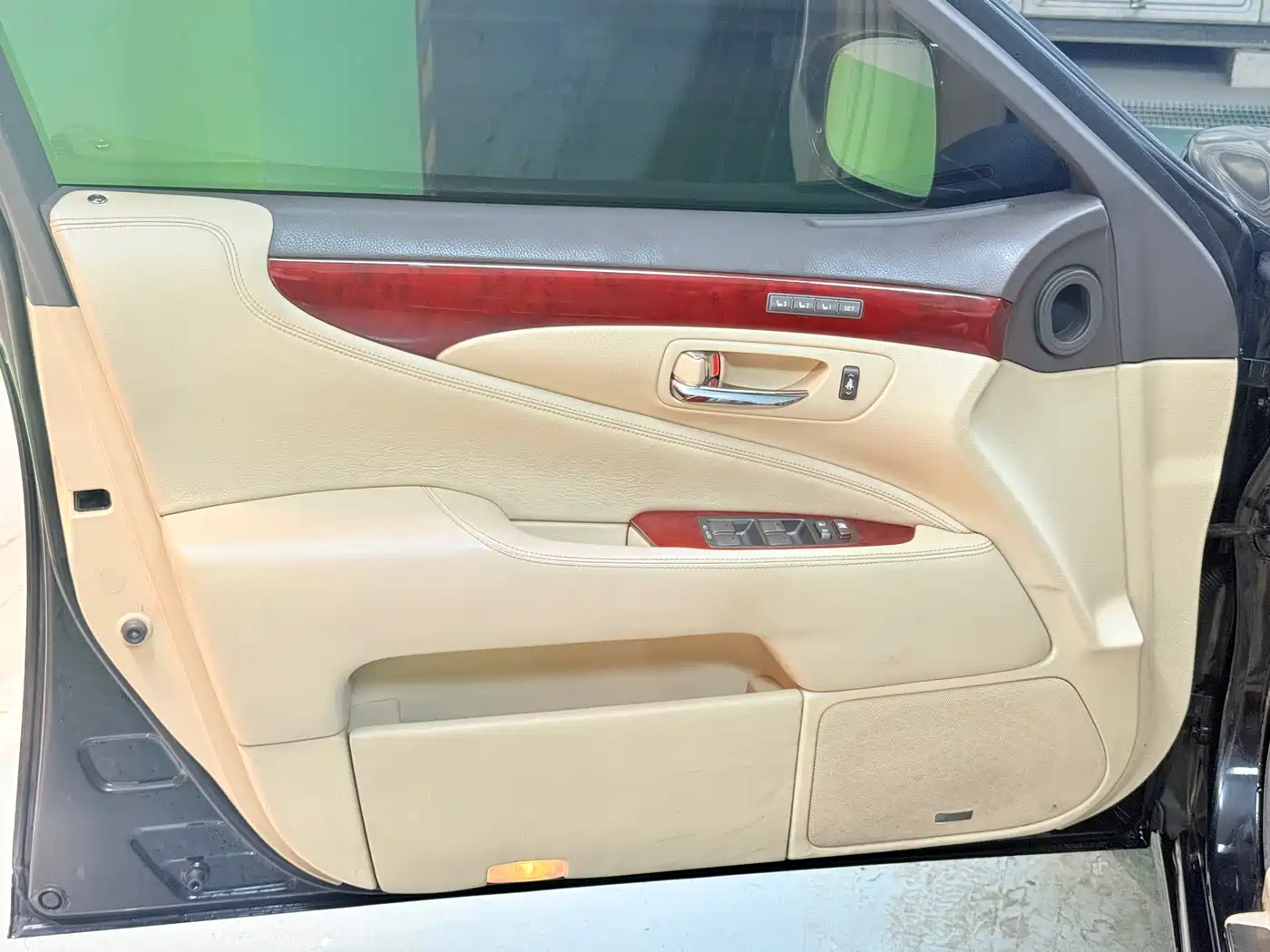 Lexus LS 2006 460L Premium Edition фото 14
