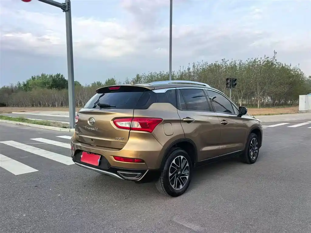 GAC Trumpchi Trumpchi GS4 2015 200T G-DCT Elite Edition фото 7