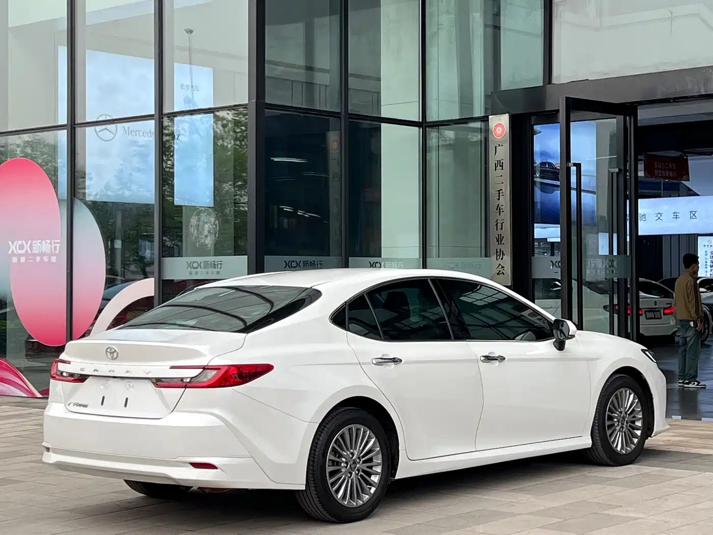 Toyota Camry 2024 2.0GVP Luxury Edition фото 20