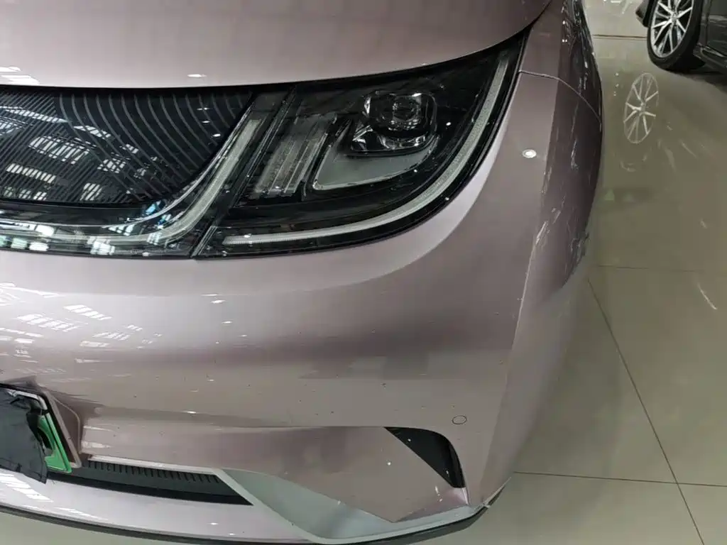Фото 24 - BYD Dolphin