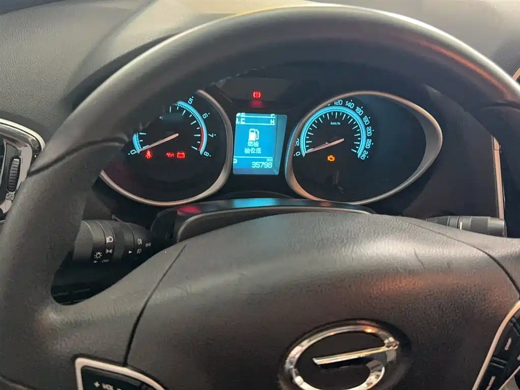 GAC Trumpchi Trumpchi GS5 Super 2015 1.8T Automatic 4WD Elite Edition фото 6
