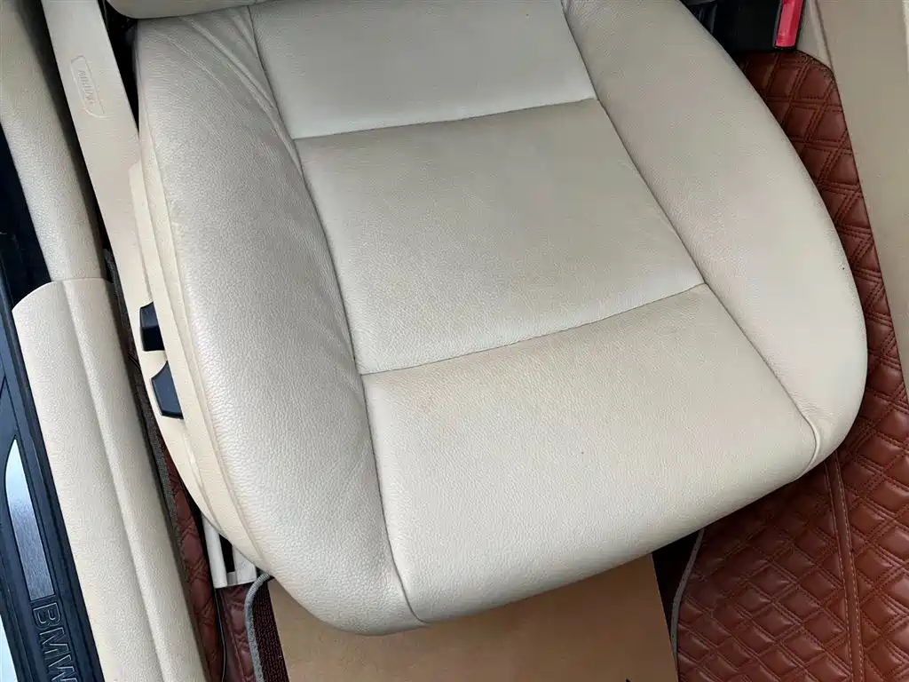 BMW 5 Series (Import) 2013 520i Elegance фото 23