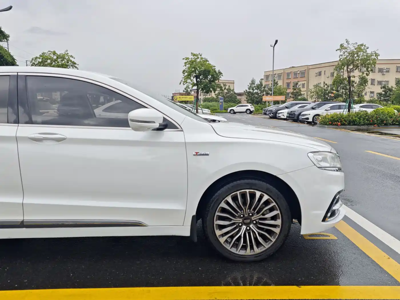 Geely Borui 2018 2018 1.8T Premium Intelligent Edition