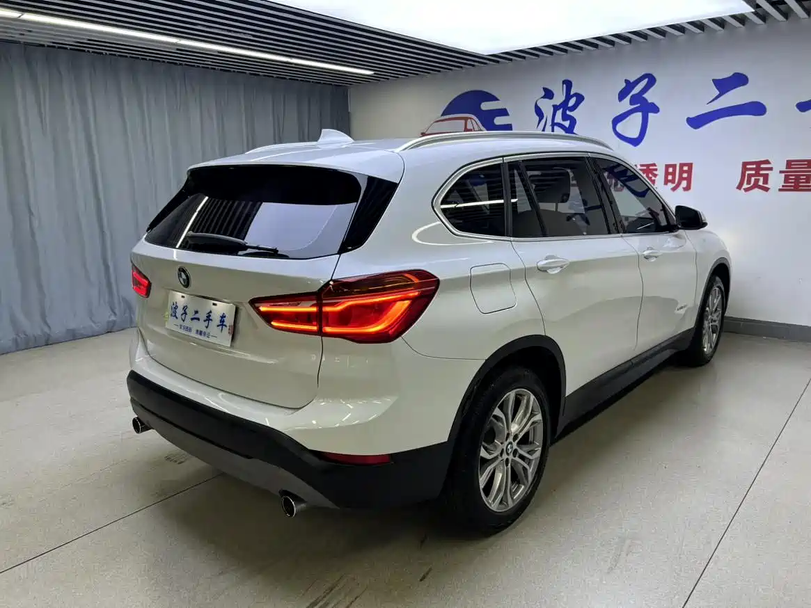 BMW X1 2018 sDrive20Li Leading Model фото 18