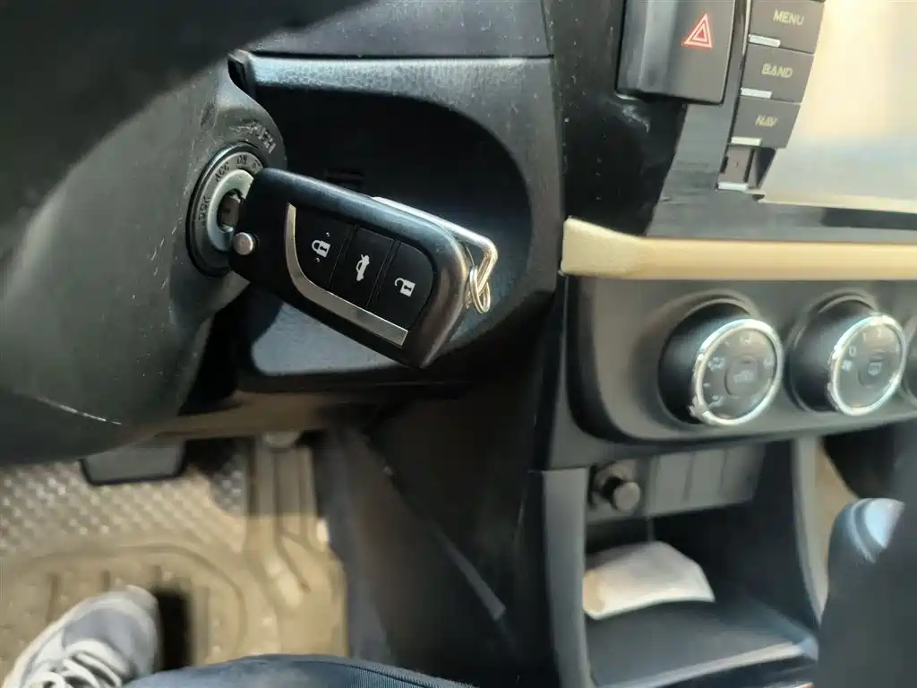 Toyota Levin 2016 1.6G CVT Elite Edition фото 12