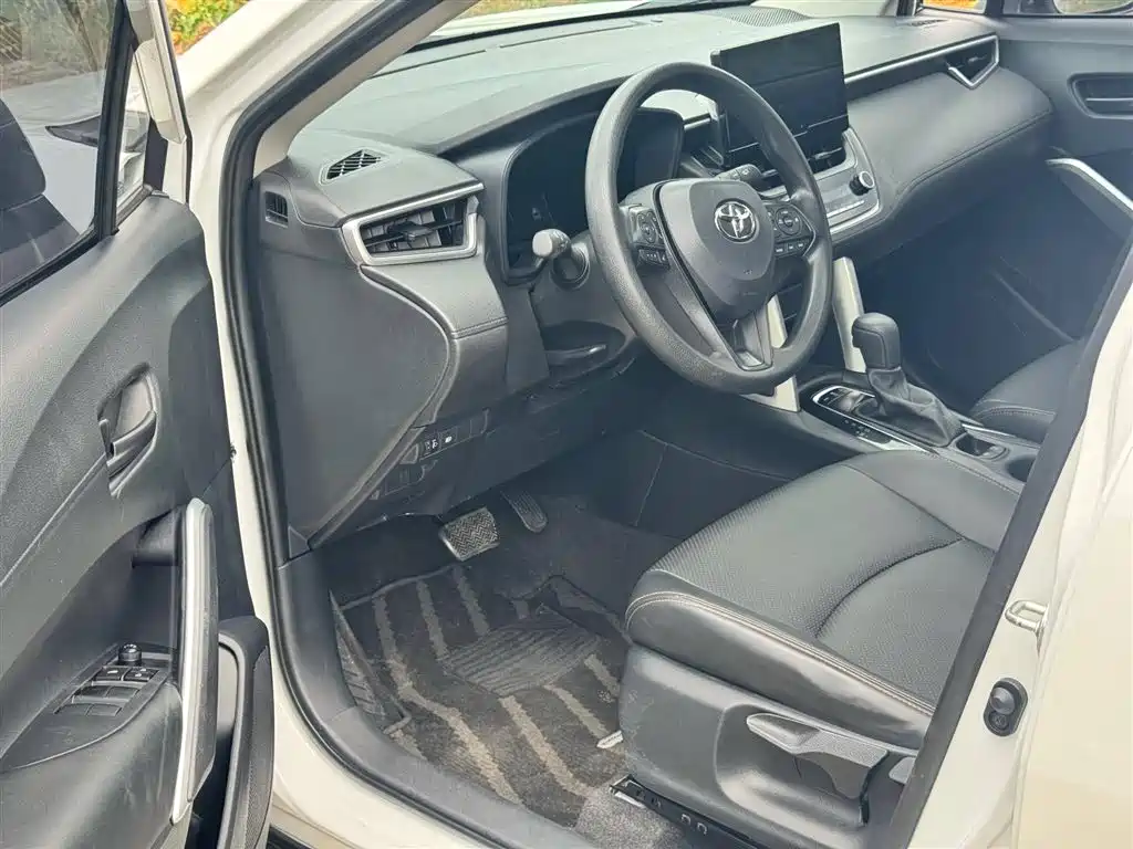 Toyota Corolla Cross 2023 2.0L Elite Edition фото 7